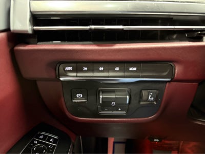 2026 Cadillac Escalade 4WD Luxury