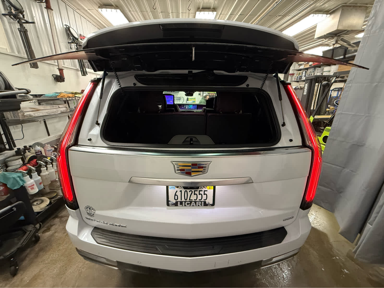 2026 Cadillac Escalade 4WD Luxury