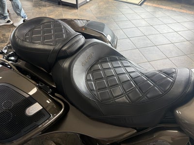 2021 Harley Davidson Road Glide Base