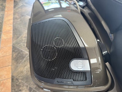 2021 Harley Davidson Road Glide Base