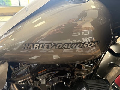 2021 Harley Davidson Road Glide Base