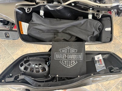 2021 Harley Davidson Road Glide Base