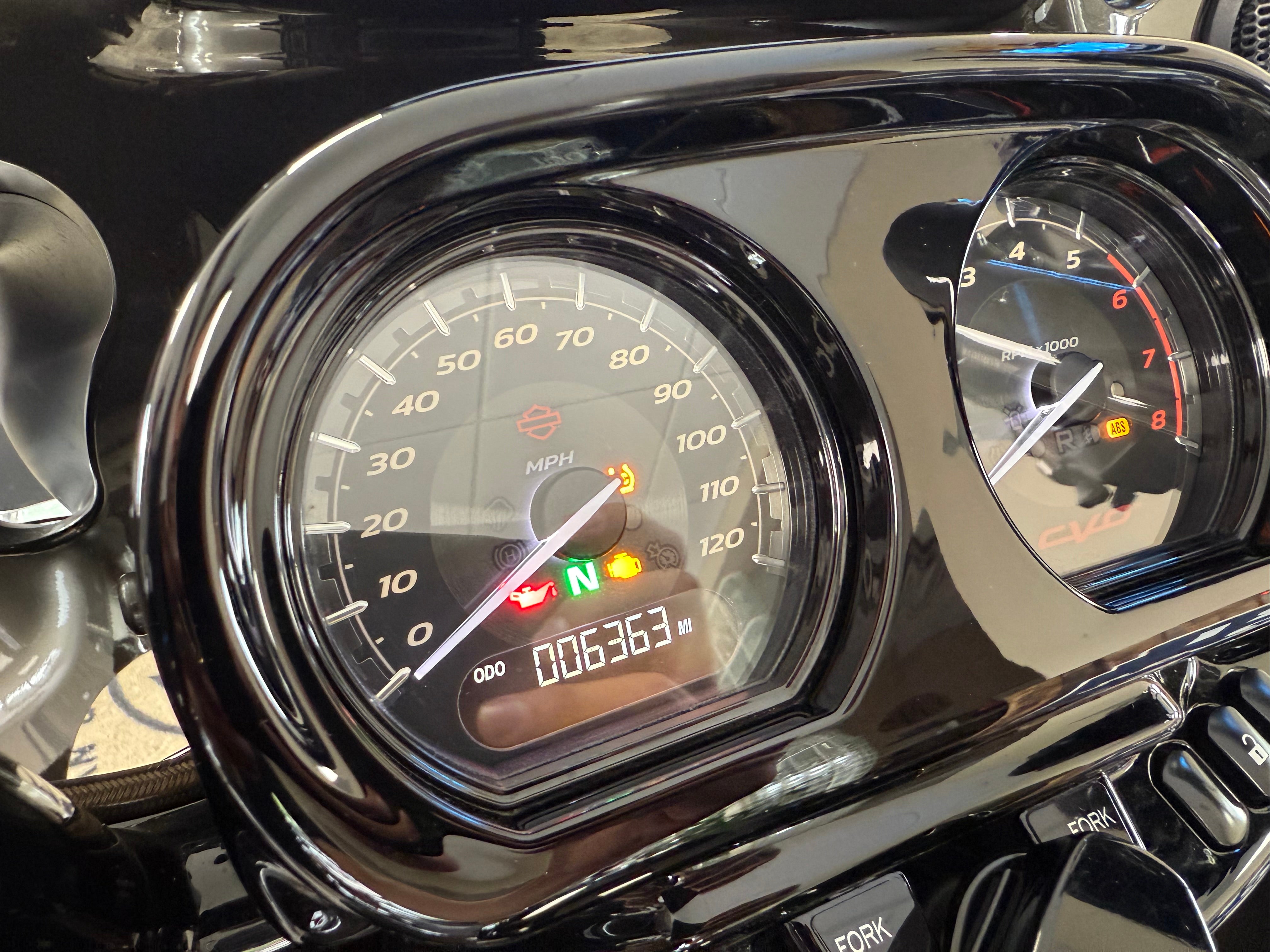 2021 Harley Davidson Road Glide Base