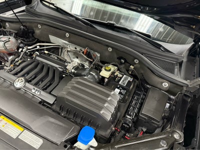 2021 Volkswagen Atlas Cross Sport 3.6L V6 SE w/Technology R-Line