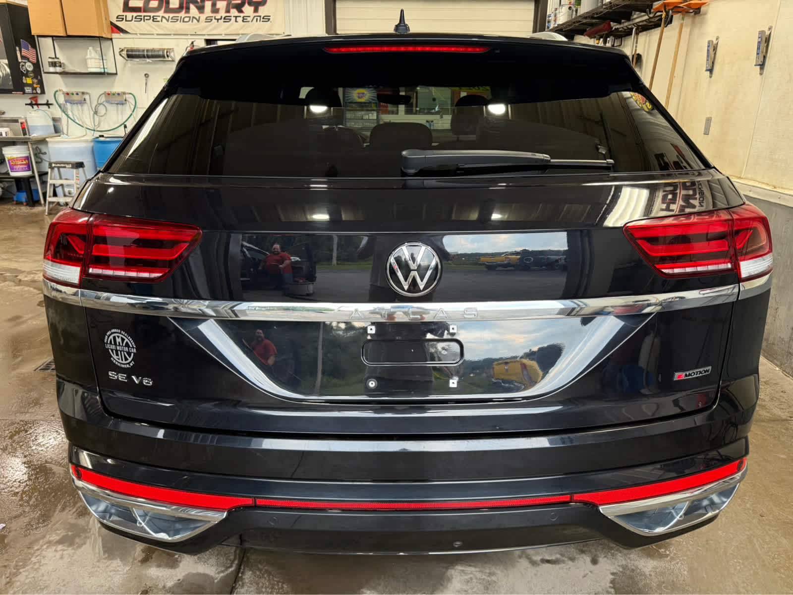 2021 Volkswagen Atlas Cross Sport 3.6L V6 SE w/Technology R-Line