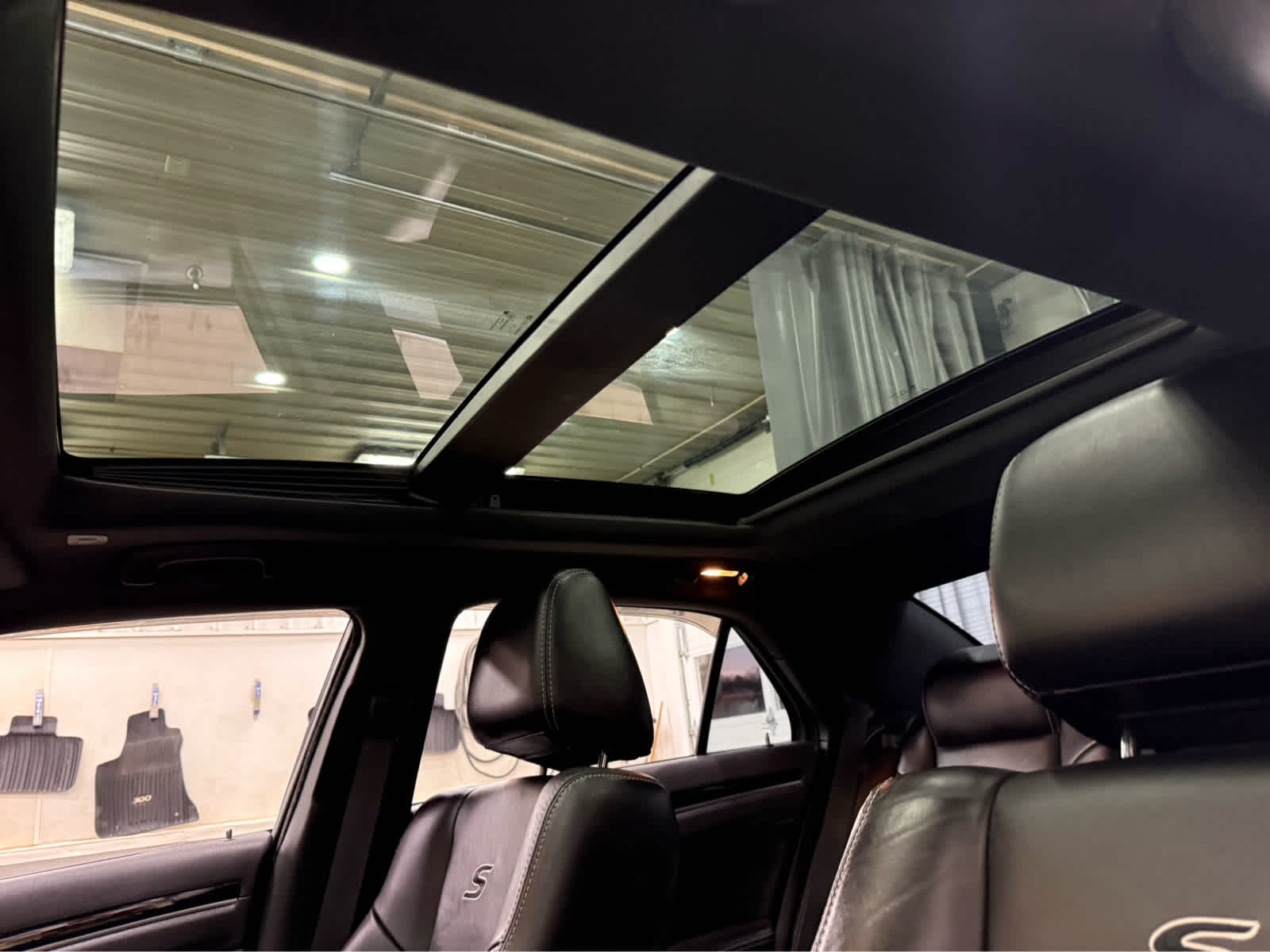 2018 Chrysler 300 300S