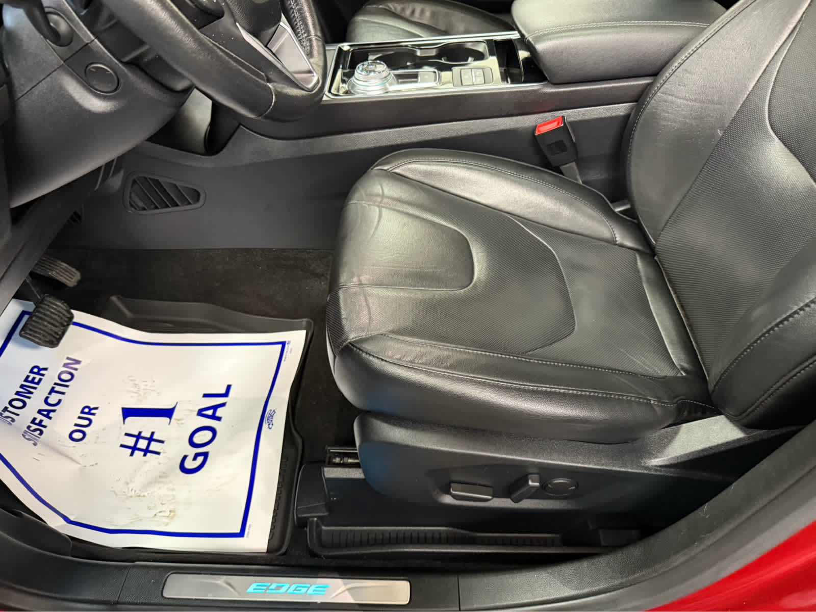 2020 Ford Edge Titanium