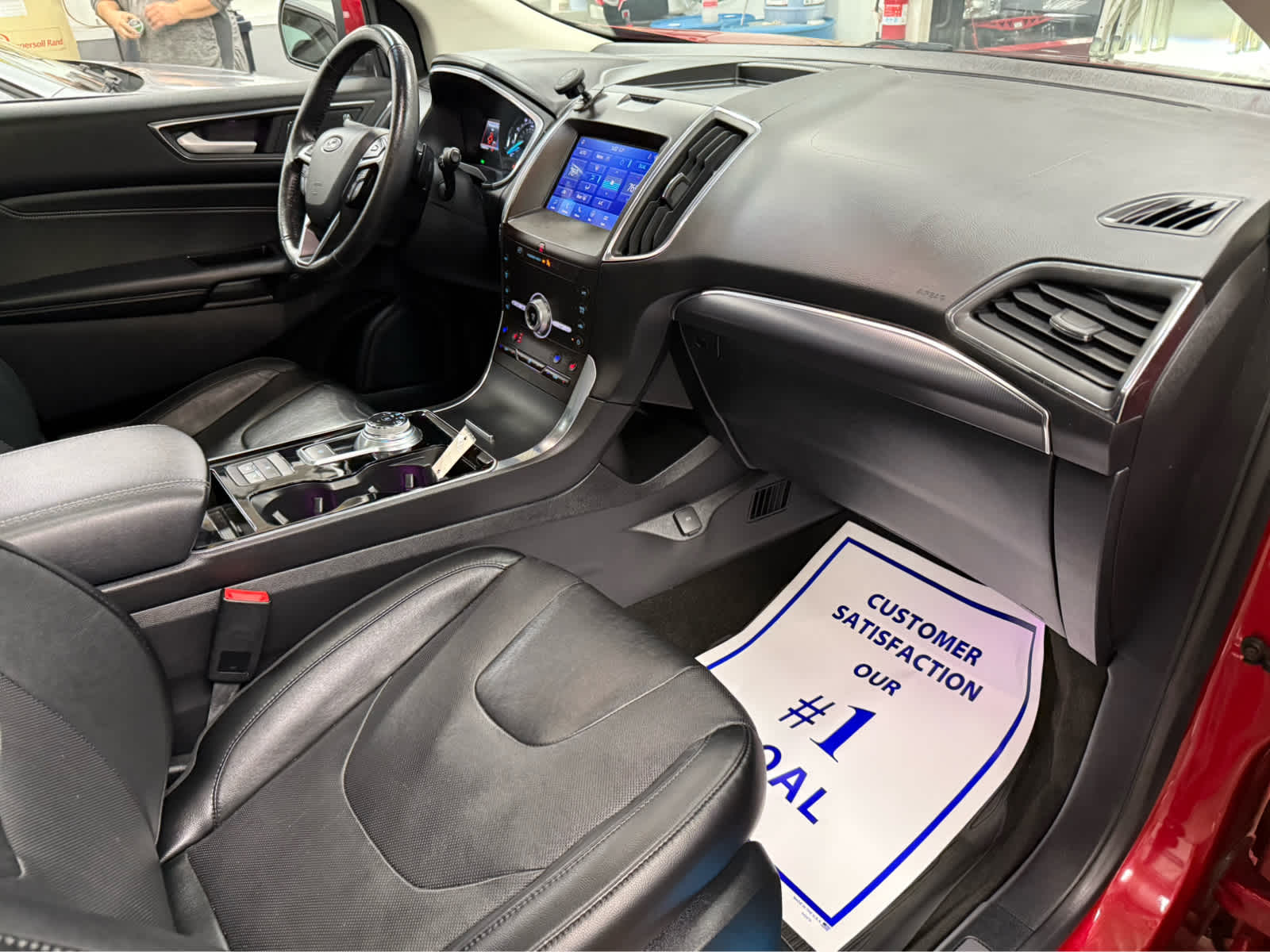 2020 Ford Edge Titanium