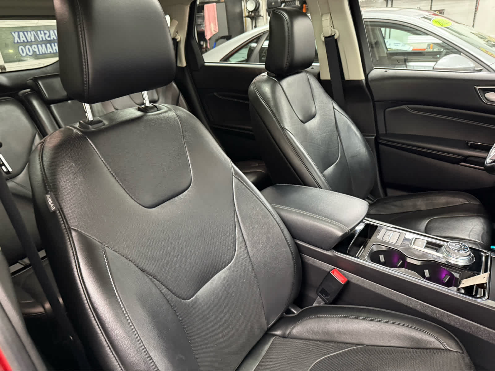 2020 Ford Edge Titanium