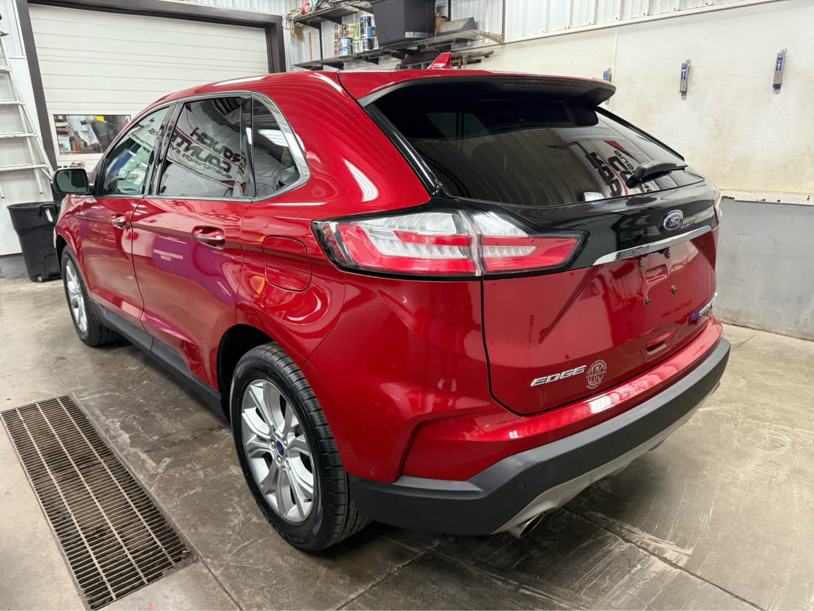 2020 Ford Edge Titanium