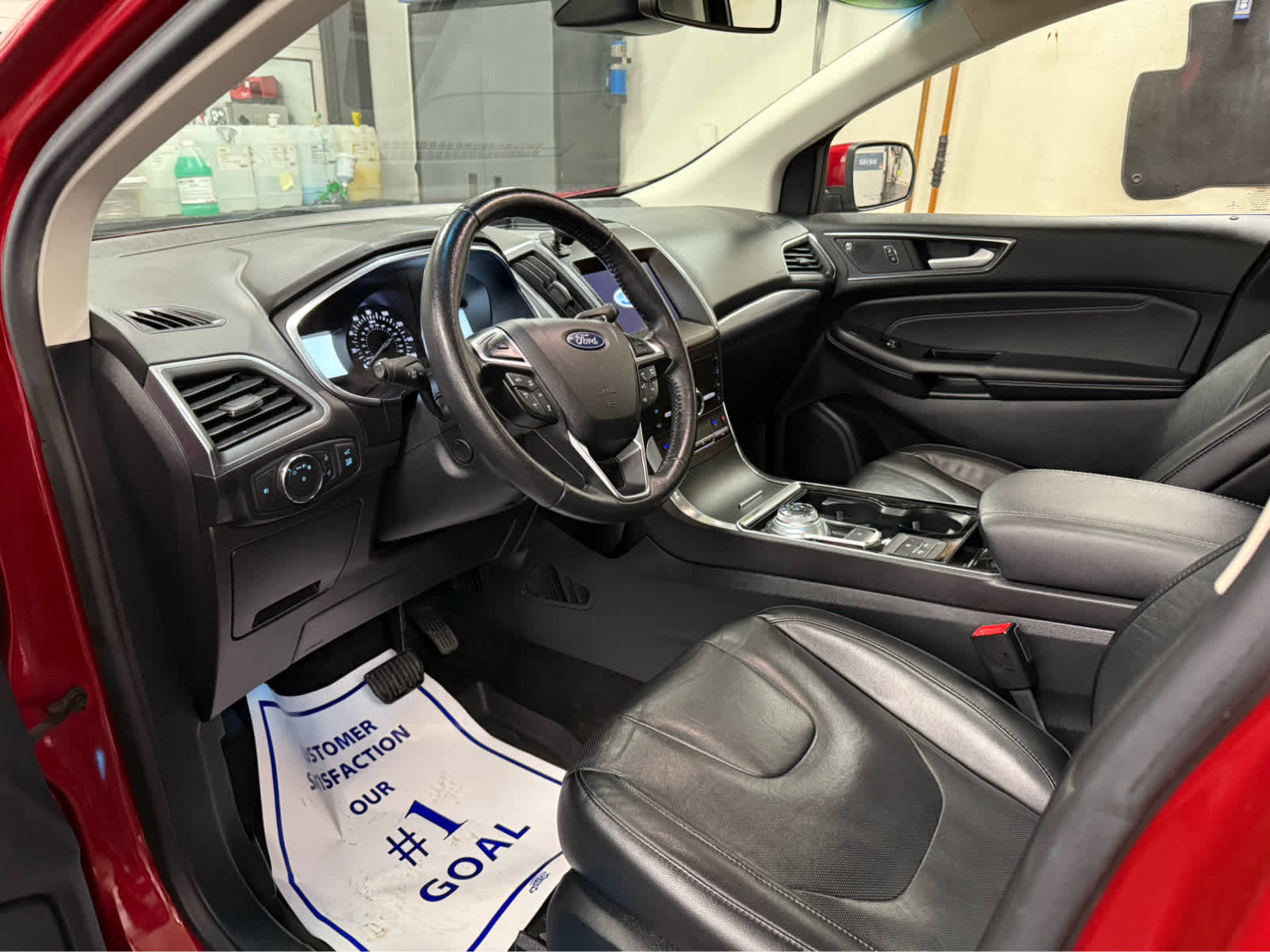 2020 Ford Edge Titanium