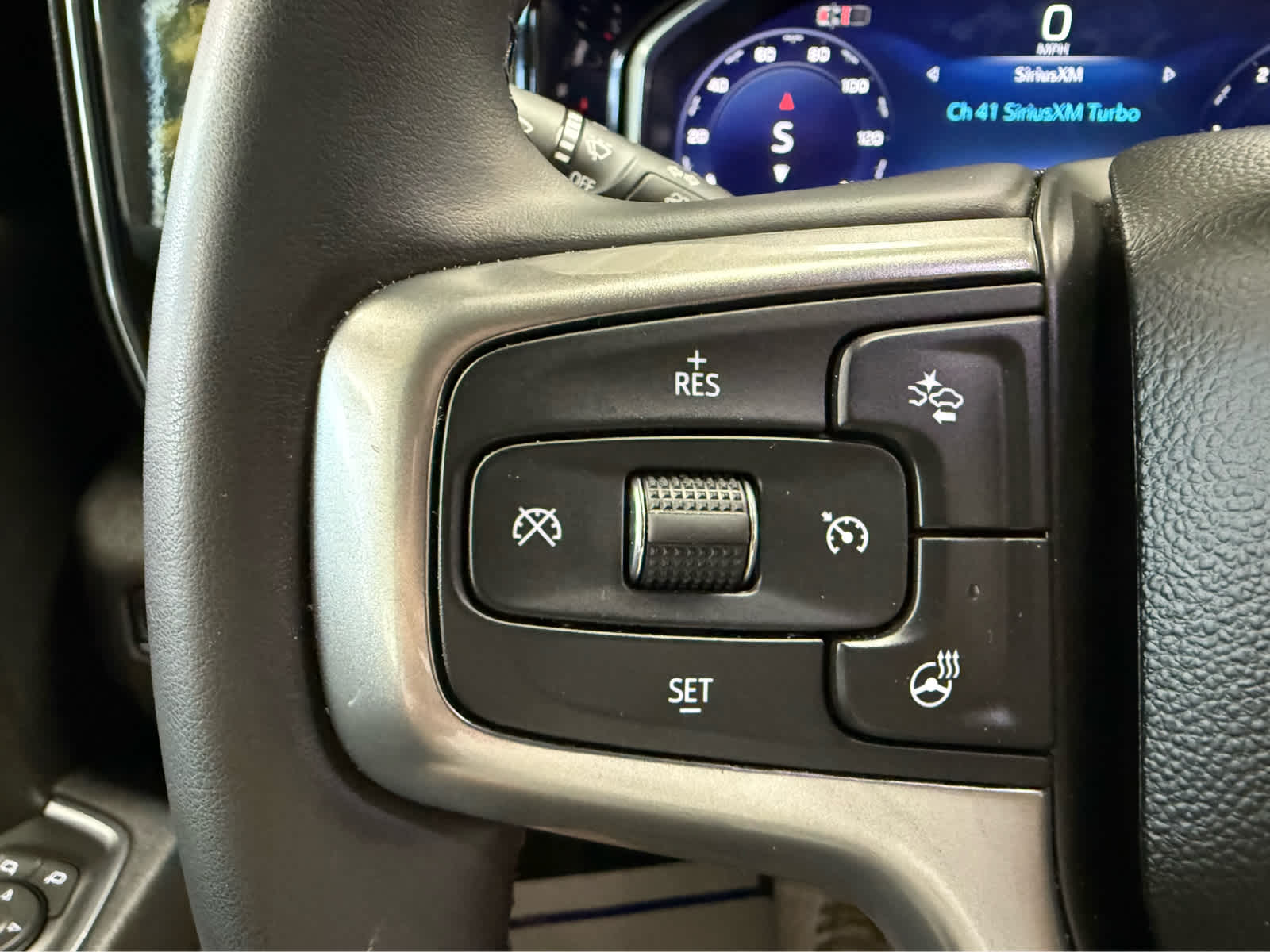 2025 Chevrolet Silverado 3500HD LTZ