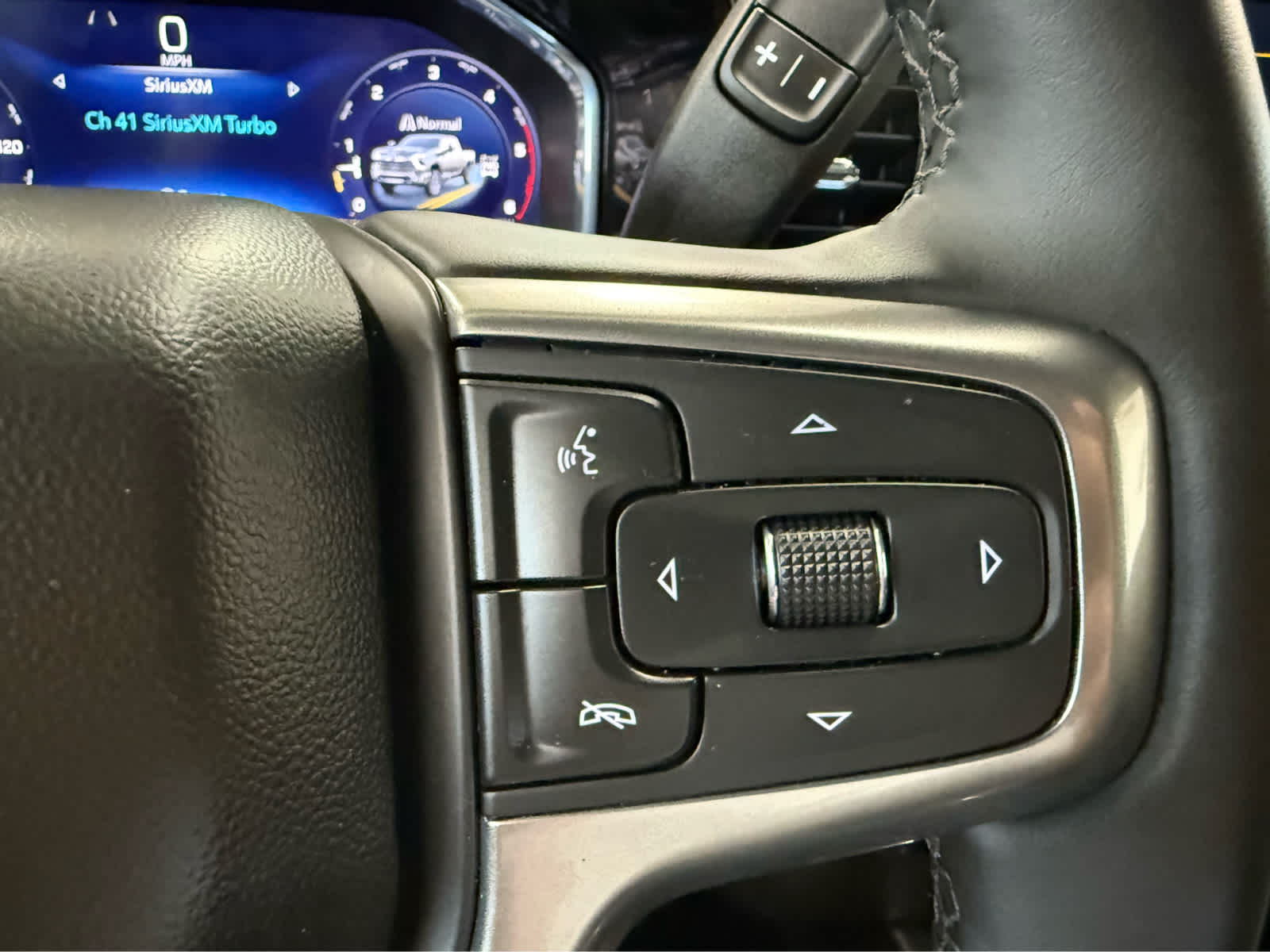 2025 Chevrolet Silverado 3500HD LTZ