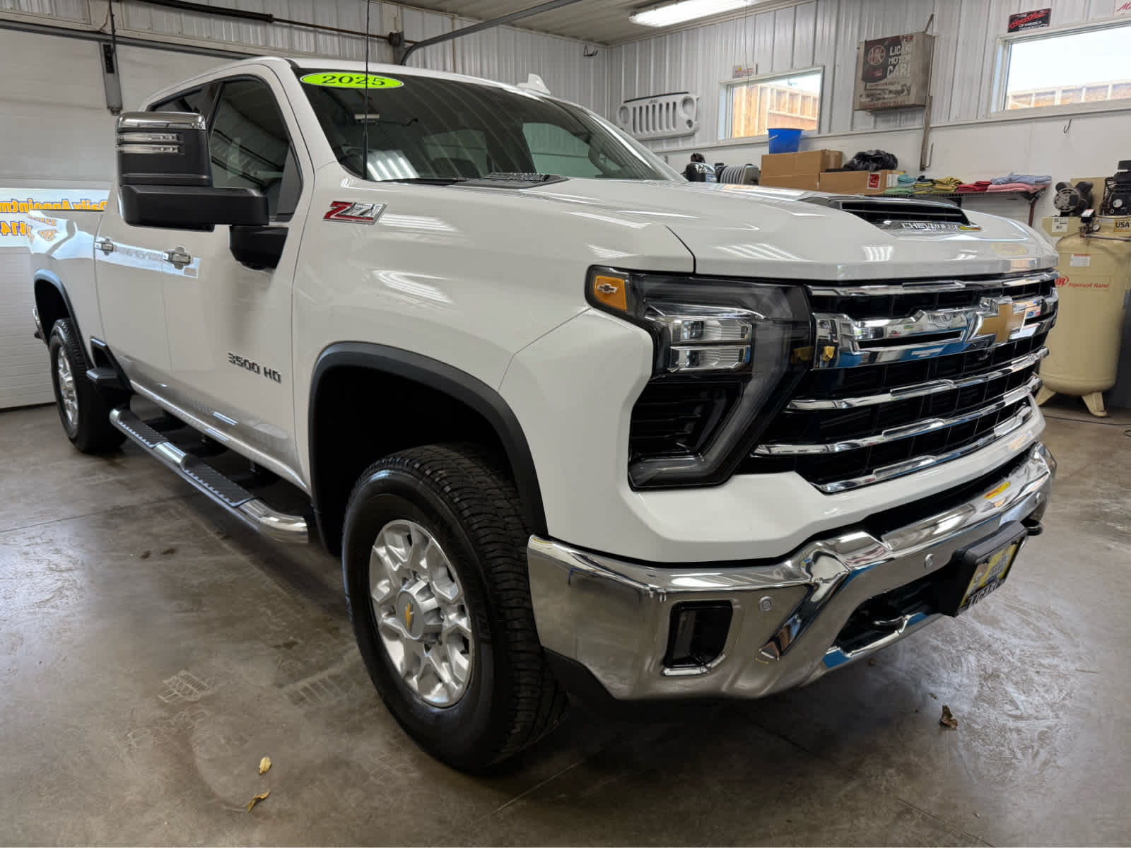 2025 Chevrolet Silverado 3500HD LTZ