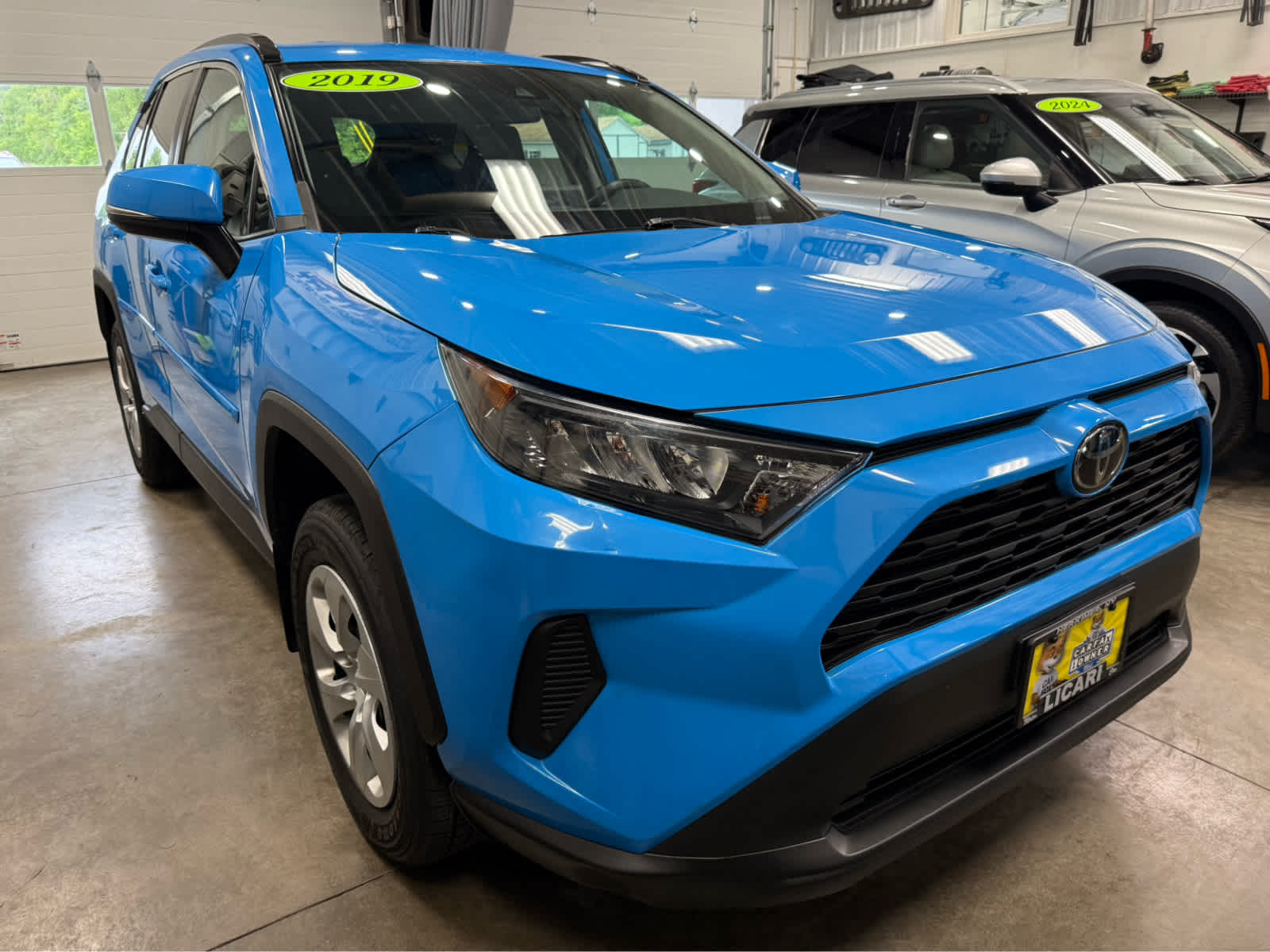 2019 Toyota RAV4 LE
