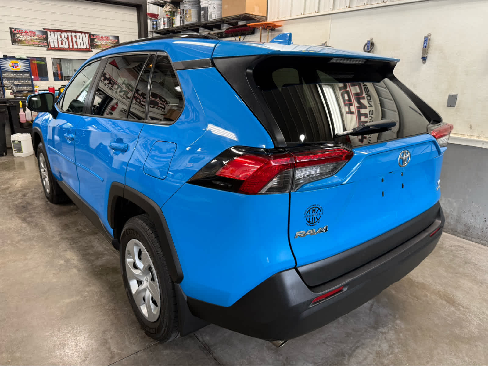 2019 Toyota RAV4 LE