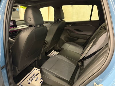 2025 Volkswagen Tiguan SE R-Line Black