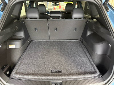 2025 Volkswagen Tiguan SE R-Line Black