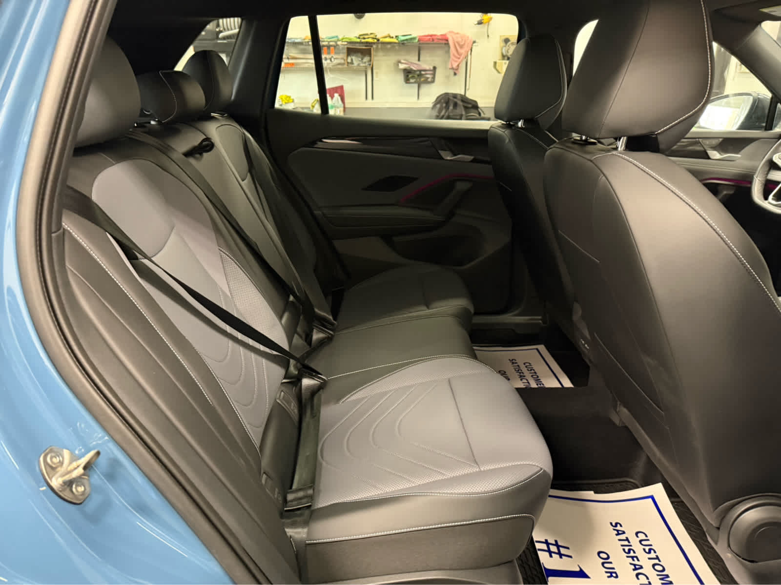 2025 Volkswagen Tiguan SE R-Line Black