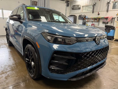 2025 Volkswagen Tiguan SE R-Line Black