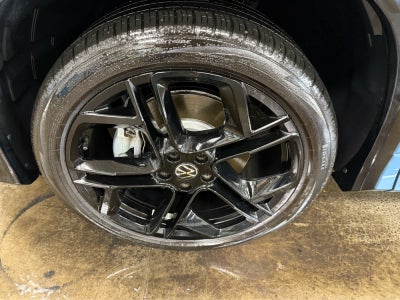 2025 Volkswagen Tiguan SE R-Line Black