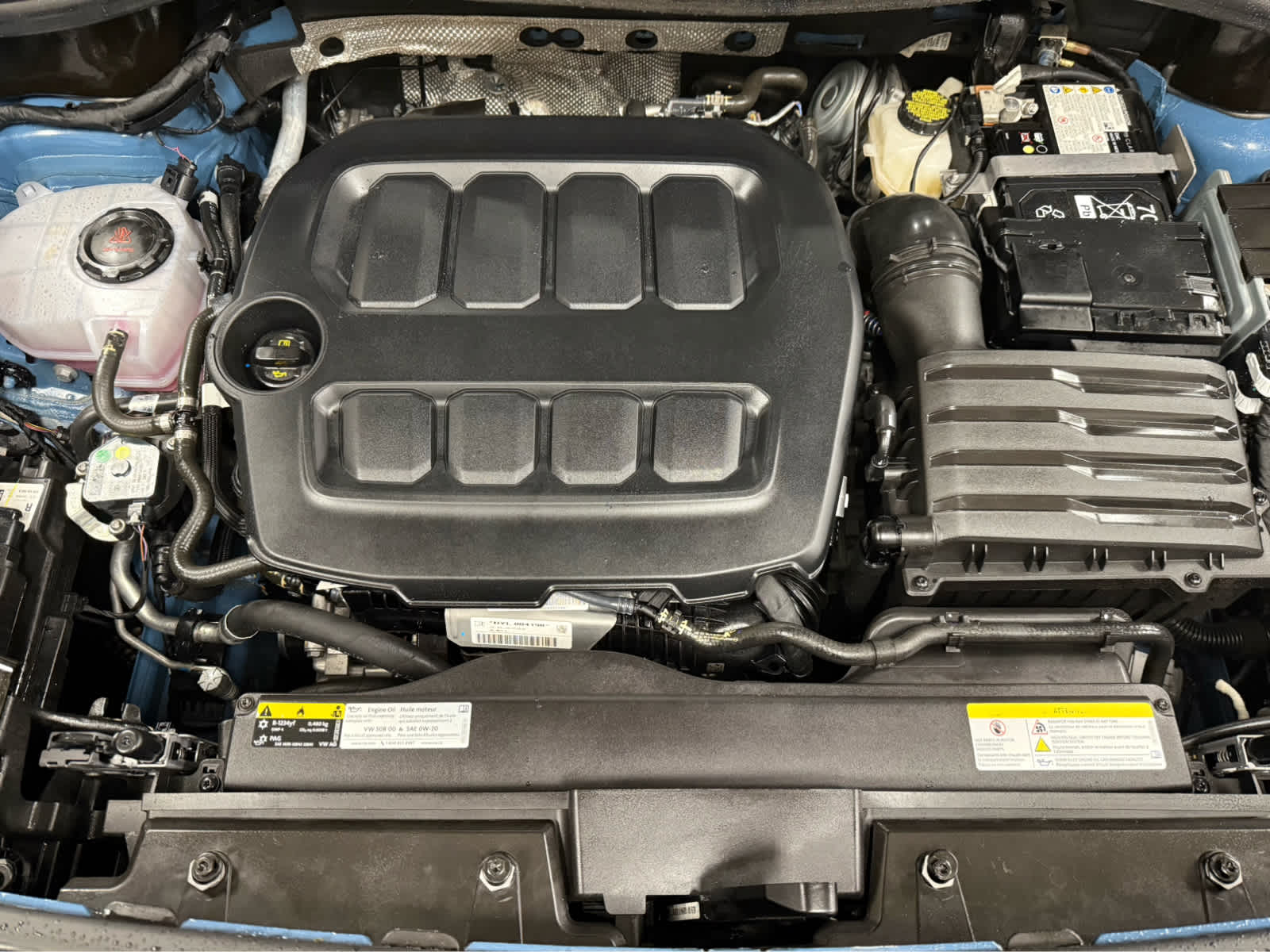 2025 Volkswagen Tiguan SE R-Line Black