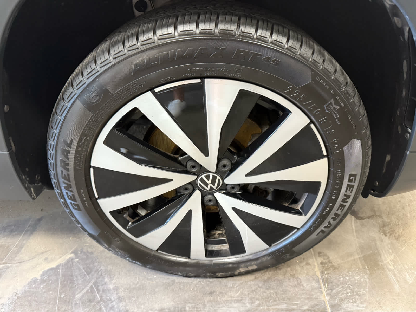 2022 Volkswagen Taos SE