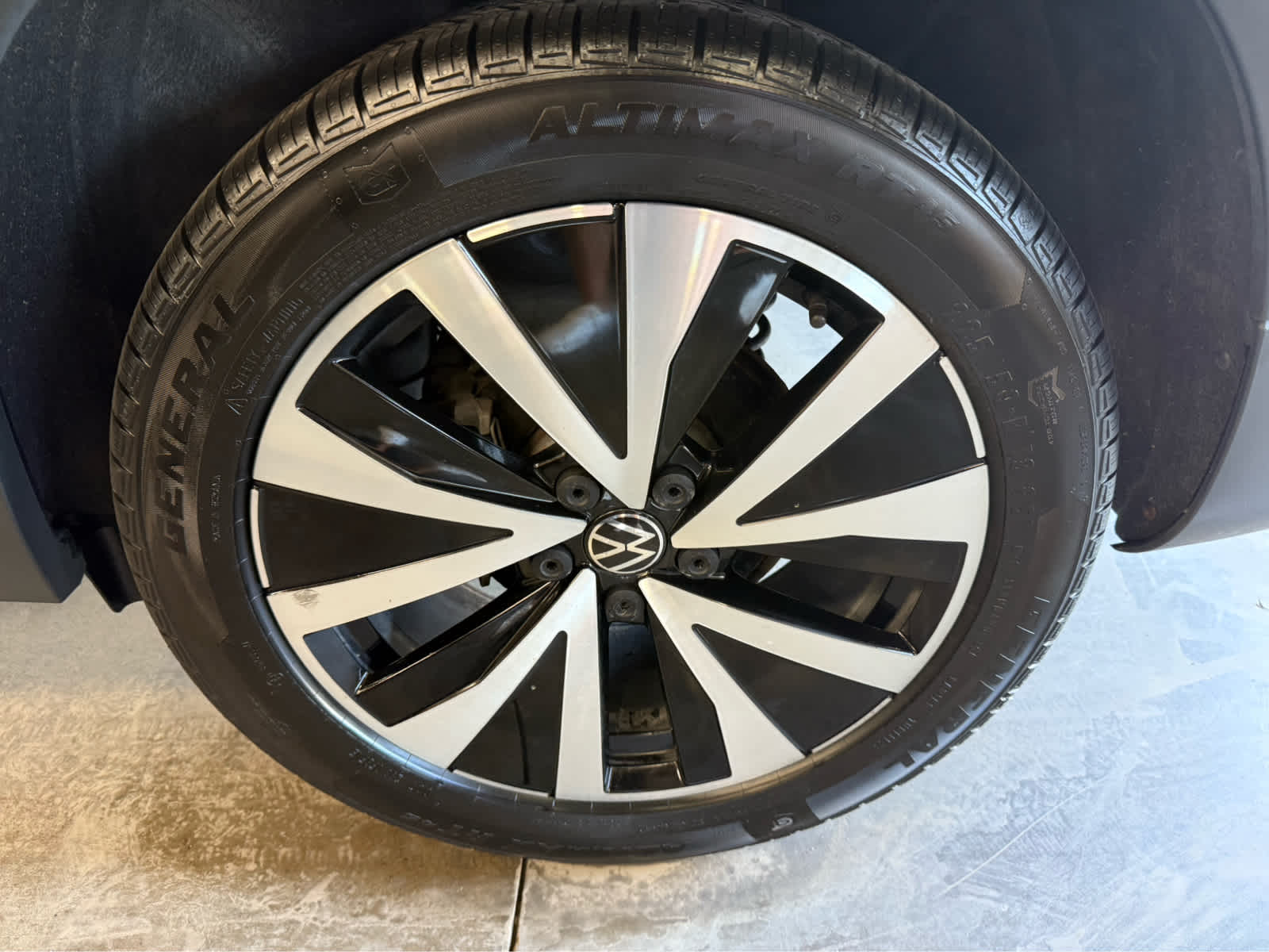 2022 Volkswagen Taos SE