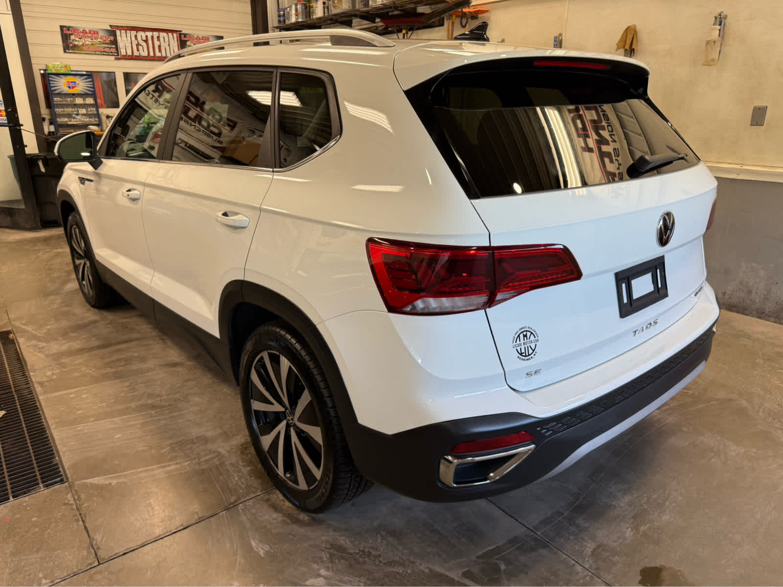 2022 Volkswagen Taos SE
