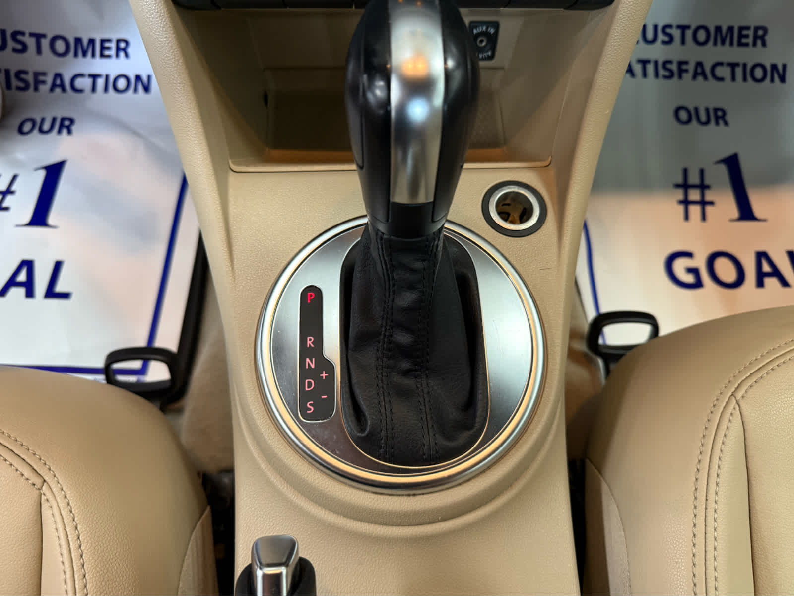 2013 Volkswagen Beetle Convertible 2.5L 50s Edition