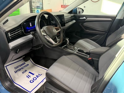 2025 Volkswagen Jetta SE