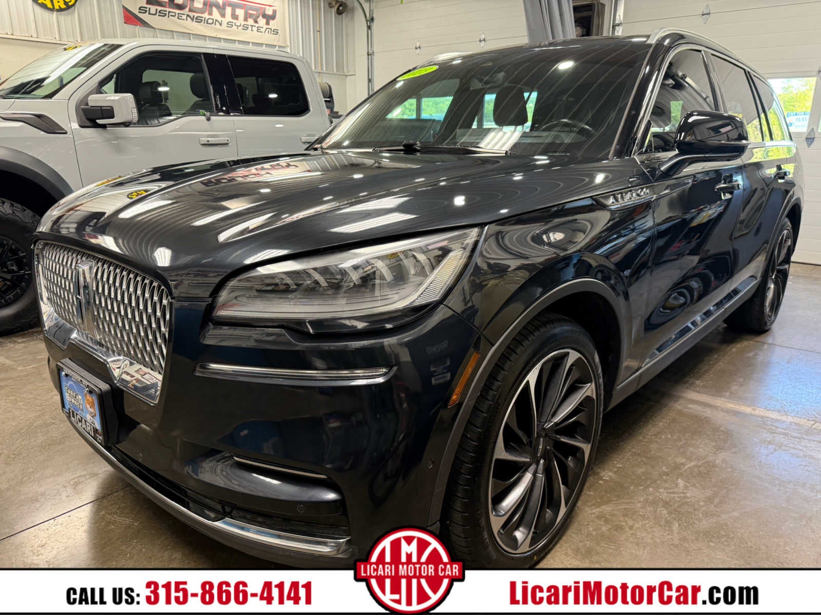 2023 Lincoln Aviator Reserve AWD's photo