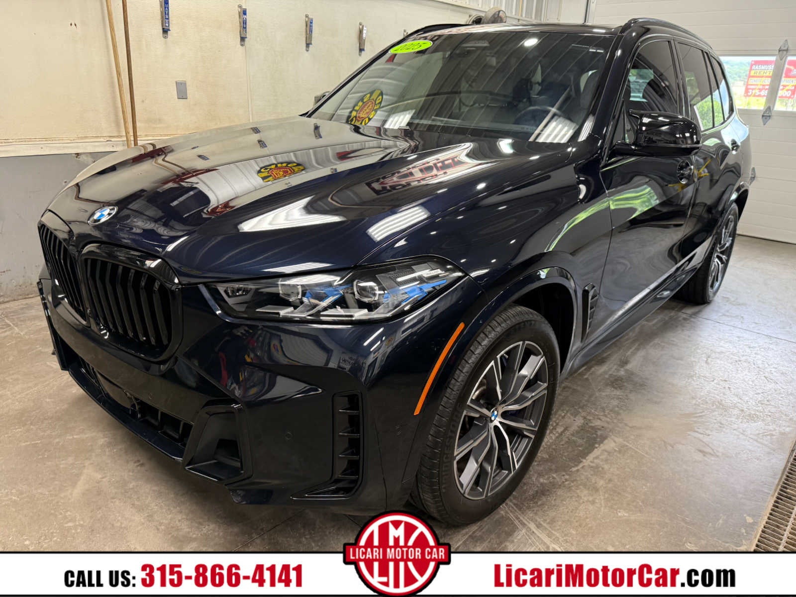 2025 BMW X5 M60i M60i