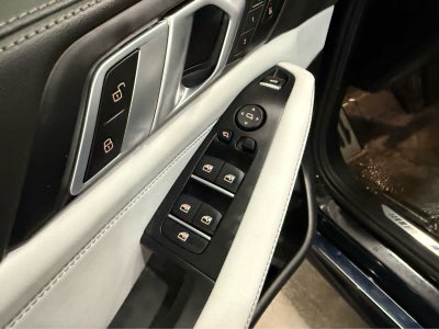 2025 BMW X5 M60i M60i