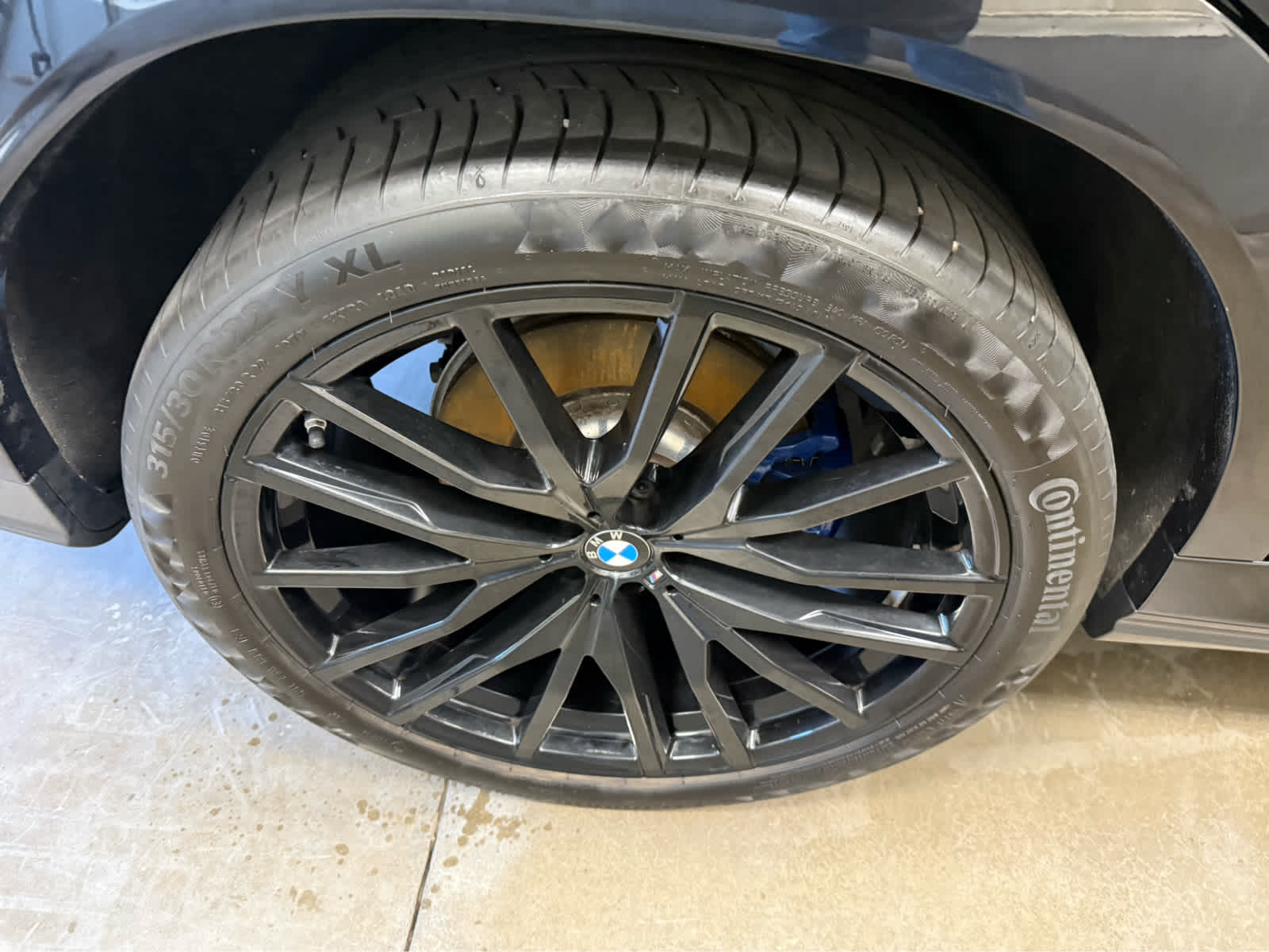 2024 BMW X6 xDrive40i xDrive40i