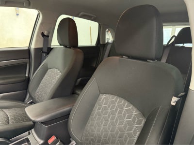 2023 Mitsubishi Outlander Sport ES