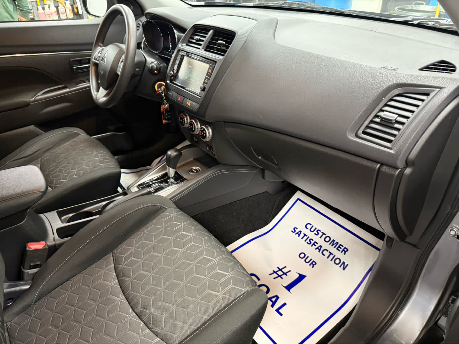 2023 Mitsubishi Outlander Sport ES