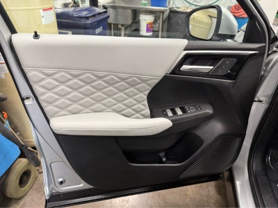 2024 Mitsubishi Outlander SEL