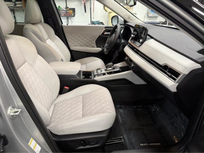 2024 Mitsubishi Outlander SEL