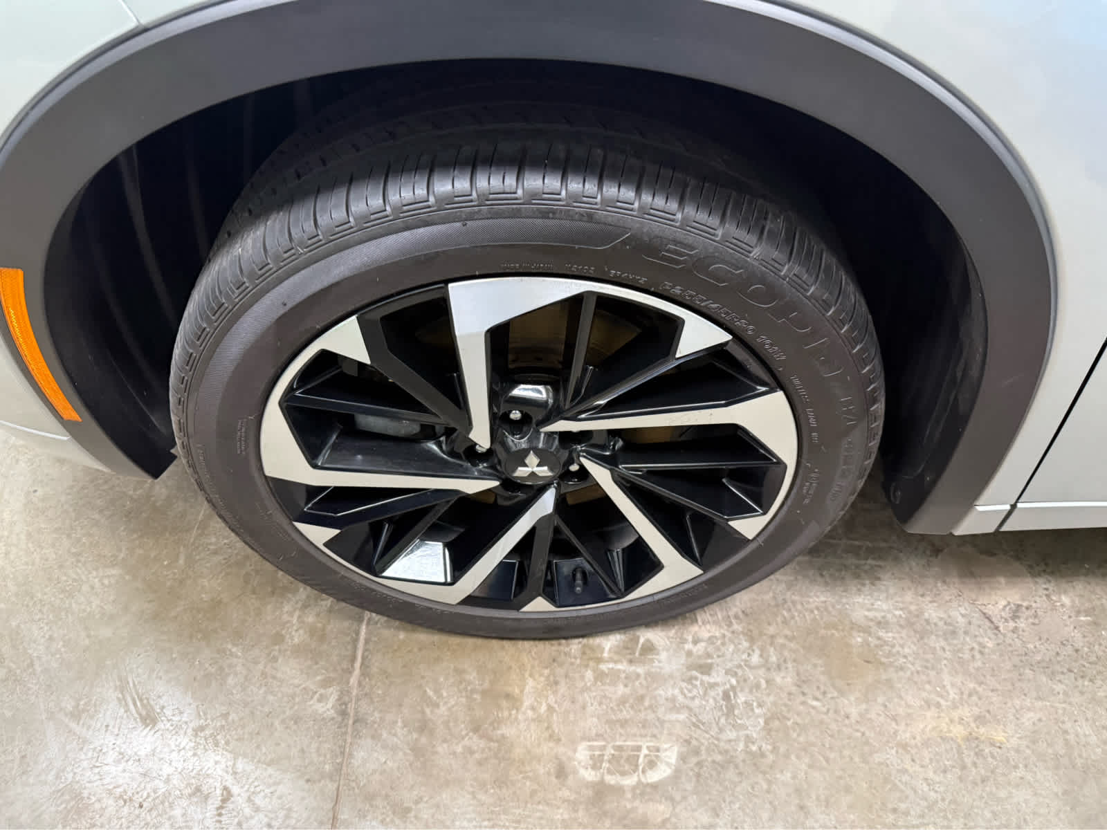 2024 Mitsubishi Outlander SEL
