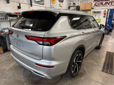 2024 Mitsubishi Outlander SEL
