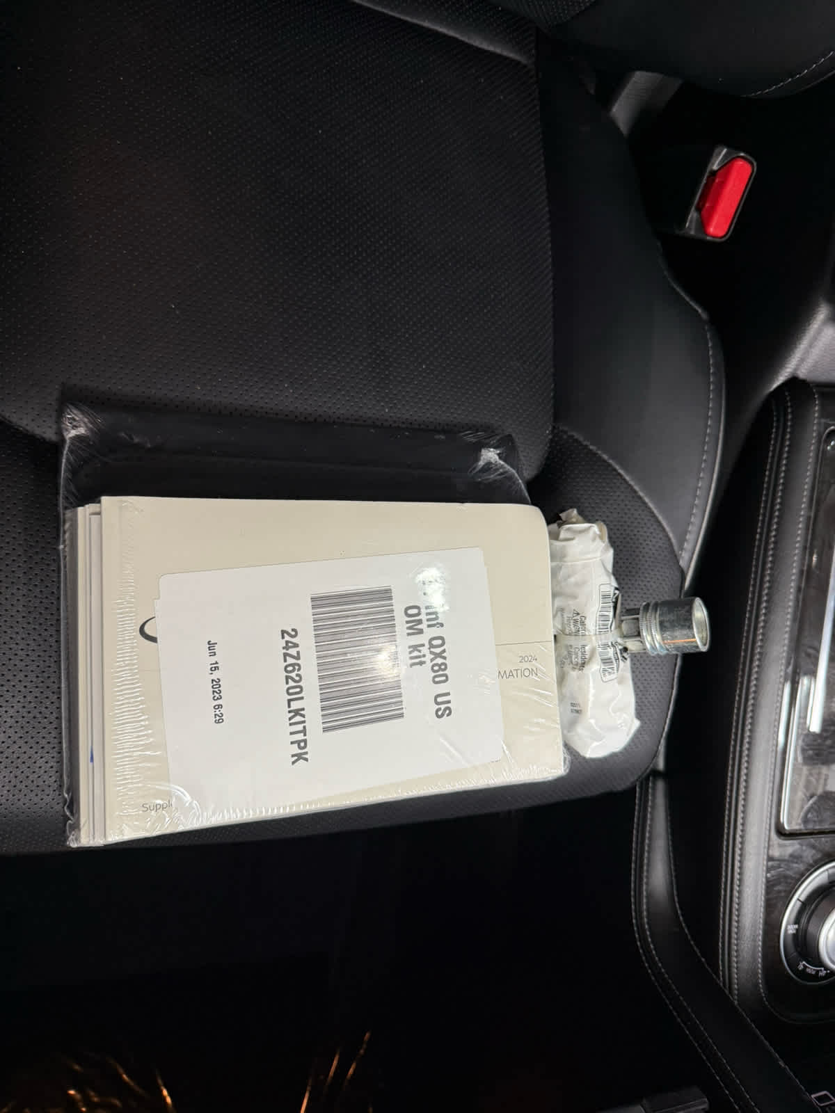 2024 INFINITI QX80 LUXE