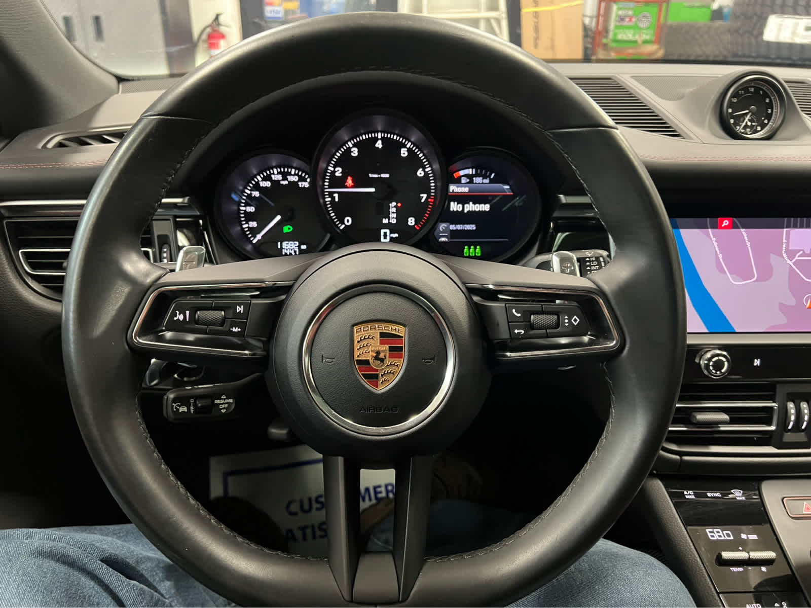 2024 Porsche Macan Base