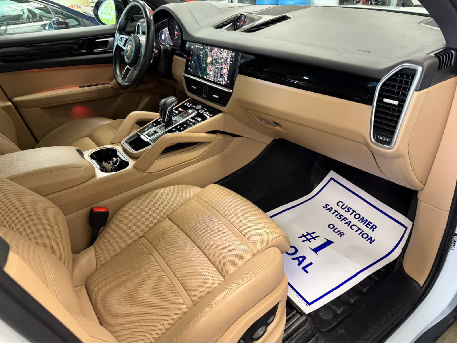 2023 Porsche Cayenne Platinum Edition